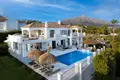 5 bedroom house 580 m² San Pedro Alcantara, Spain