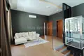 Villa de tres dormitorios 400 m² Si Sunthon, Tailandia