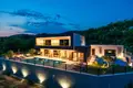 4 bedroom house 295 m² Makarska, Croatia