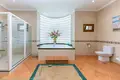 6 bedroom house 1 120 m² Malaga, Spain