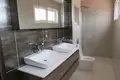 Дом 4 спальни  Аккра, Гана