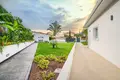 Villa de 4 dormitorios 300 m² Alfaz del Pi, Španjolska