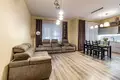 Adosado 180 m² Sonyechny, Belarús
