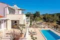 villa de 5 dormitorios 300 m² Pola, Croacia