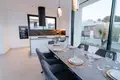 Villa de tres dormitorios 158 m² Orihuela, Španjolska