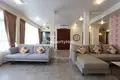 Condo 3 rooms 124 m² in Sangkat Wat Phnom, Cambodia