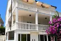 Casa 5 habitaciones 250 m² Bar, Montenegro