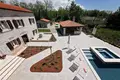 Maison 7 chambres 450 m² Grad Novigrad, Croatie