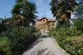 Villa de 6 habitaciones 950 m² Ranco, Italia