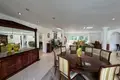 5 bedroom house 400 m² Artola, Spain