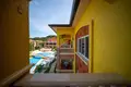 Condo z 2 sypialniami 129 m² West Bay, Honduras