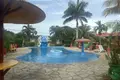 Haus 2 Schlafzimmer 226 m² Colon, Honduras