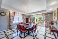 Villa 9 bedrooms 1 056 m² Estepona, Spain