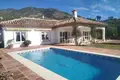 4 bedroom house 214 m² Dos Hermanas, Spain