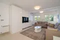 4-Schlafzimmer-Villa 246 m² lAlfas del Pi, Spanien