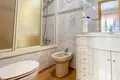 Mieszkanie 3 pokoi 129 m² Torrevieja, Hiszpania