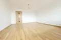 Mieszkanie 3 pokoi 82 m² Warszawa, Polska