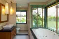 Villa de tres dormitorios 179 m² Rawai, Tailandia