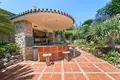 Haus 8 Schlafzimmer 584 m² Dos Hermanas, Spanien