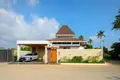 Villa de tres dormitorios 215 m² Chalong, Tailandia