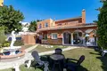 Haus 4 Schlafzimmer 236 m² Dos Hermanas, Spanien