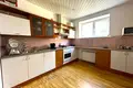 Dom 10 pokojów 700 m² Ryga, Łotwa