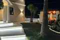 Villa de tres dormitorios 260 m² Finestrat, Španjolska