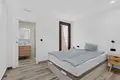 4 bedroom house 179 m² Torrevieja, Spain