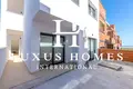 Mieszkanie 3 pokoi 102 m² Torrevieja, Hiszpania