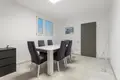 Квартира 696 м² Познань, Польша