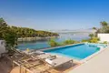 Вилла 10 комнат 244 м² Splitska, Хорватия
