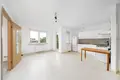 4 room apartment 80 m² in Warsaw, Poland