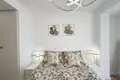 Mieszkanie 3 pokoi 98 m² Torrevieja, Hiszpania