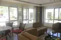 Dzielnica mieszkaniowa Sea view apartment in well managed complex