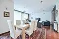 Apartamento 2 habitaciones 76 m² en Varsovia, Polonia