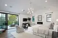 6 bedroom villa  Los Angeles, United States