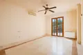 4 bedroom house 276 m² Dos Hermanas, Spain