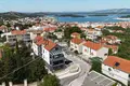 Mieszkanie 4 pokoi 81 m² Murter, Chorwacja
