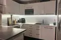 Elegant City Apartment: 3 Rooms for Ultimate Comfort with Balcony!