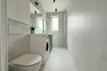 Commercial property 2 rooms 45 m² in Warsaw, Poland