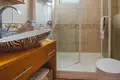 Villa de tres dormitorios 200 m² Budva, Montenegro