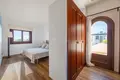 5-Schlafzimmer-Villa 757 m² Finestrat, Spanien
