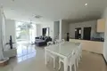 Mieszkanie 3 pokoi 337 m² Ban Bang Thao, Tajlandia