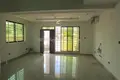 Квартира 5 спален  Аккра, Гана