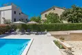 Hotel 330 m² en Grad Porec, Croacia