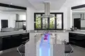 villa de 5 dormitorios 800 m² Kutuh, Indonesia