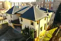 Dom 10 pokojów 700 m² Ryga, Łotwa