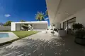 6-Schlafzimmer-Villa 1 177 m² Marbella, Spanien
