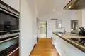 3 bedroom apartment 125 m² in London, United Kingdom