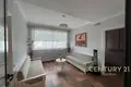 4 bedroom apartment 192 m² Tirana Municipality, Albania
